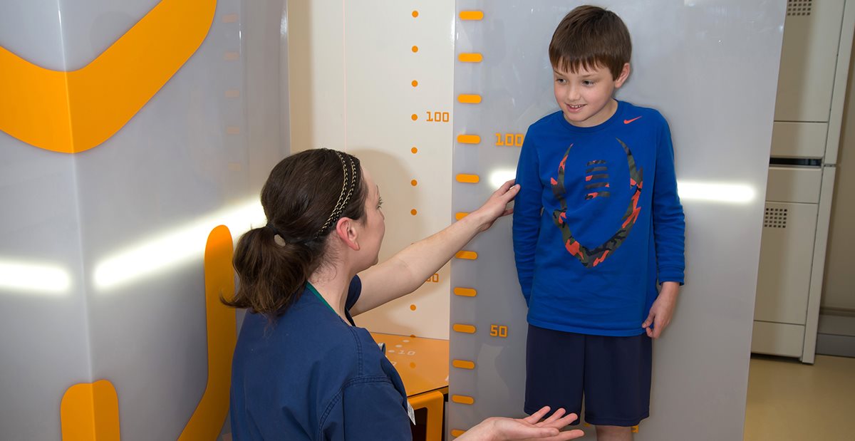 Patient at Texas Scottish Rite Hospital for Children goes in for a spine scan for scoliosis